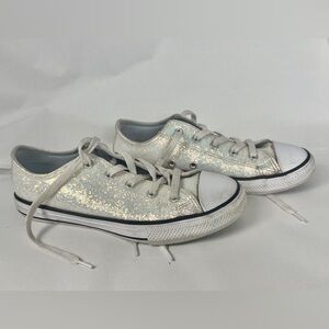 Girls size 3 Converse sparkly white Chuck Taylor’s